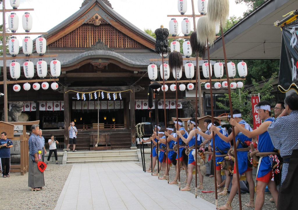 谷地八幡宮　奴