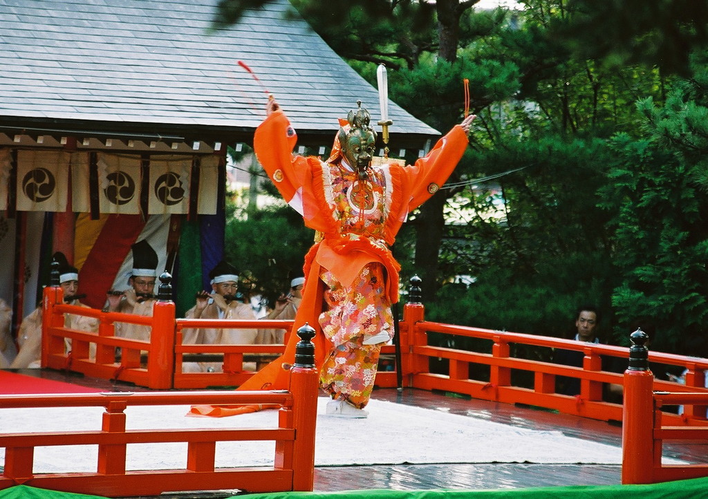 谷地八幡宮　林家舞楽2