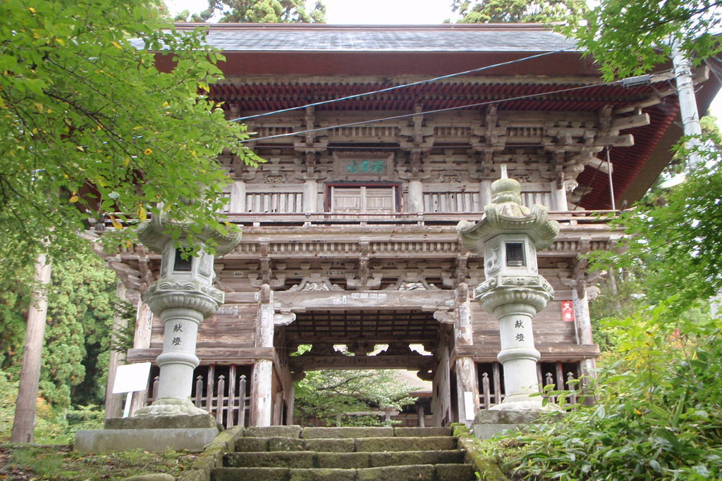 本山慈恩寺山門